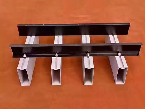 �Ͳķ�ͨ���b�D